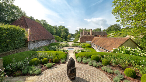 Champagne/sparkling wine